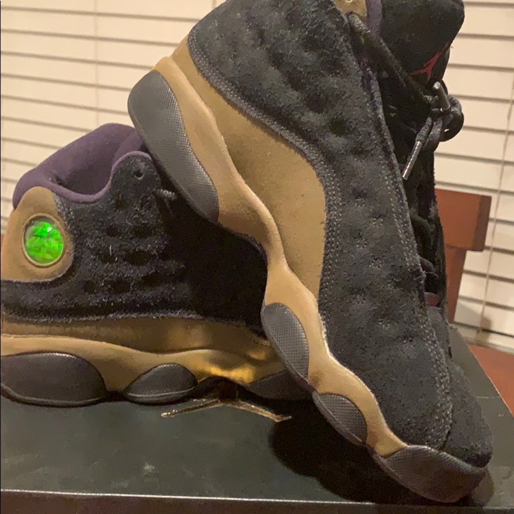 2018 Jordan Retro 13 “olive” SZ 5.5 Y